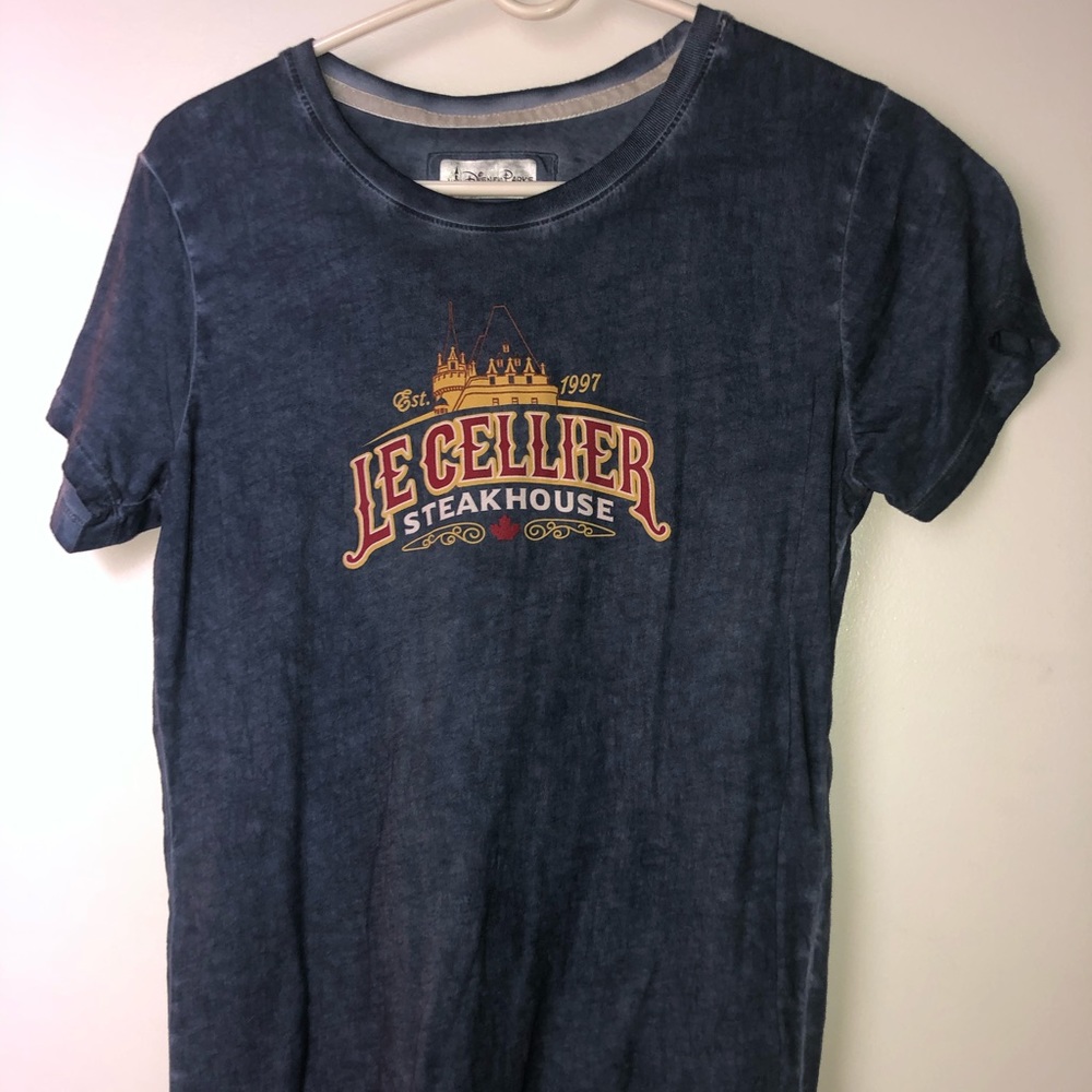 Disney Parks tee!